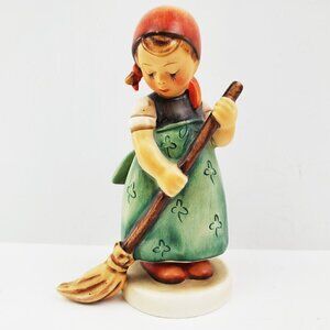 MJ Hummel Little Sweeper Girl Figurine Broom 171 Vintage West Germany 4.5"